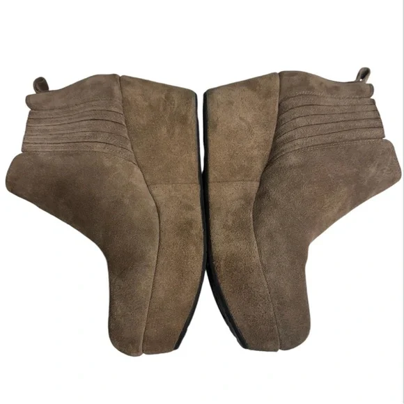 Chocolat Blu Walden Taupe Suede Boot Size 8.5 - Picture 5 of 7